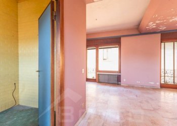 Disimpegno - Stable - Palace via Dante 24, Gozzano - photo 4