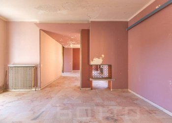 Camera da letto - Stable - Palace via Dante 24, Gozzano - photo 8