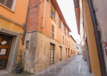 Zona - Stable - Palace via Dante 24, Gozzano - photo 26