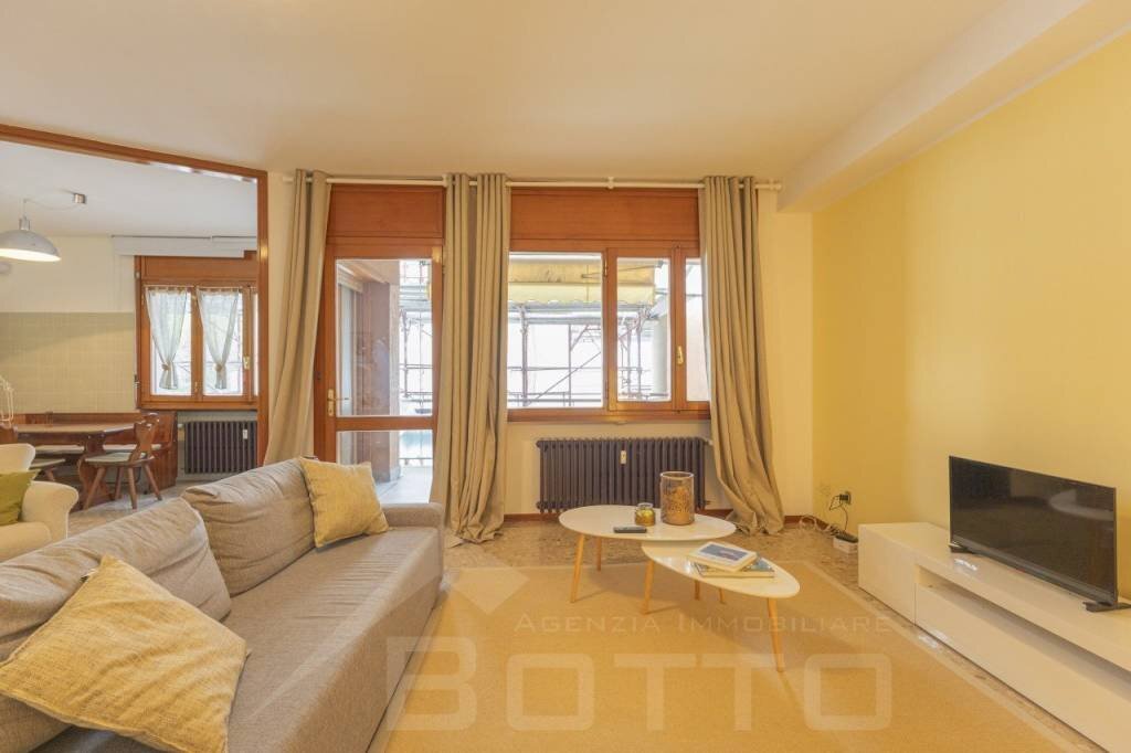 Salone - Two-room apartment via torchio 17, San Maurizio d'Opaglio - photo 1
