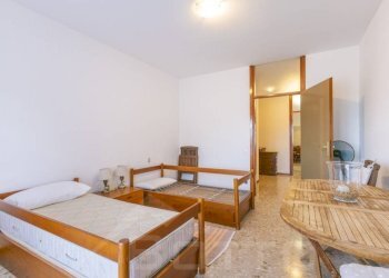 Camera da letto - Two-room apartment via torchio 17, San Maurizio d'Opaglio - photo 17