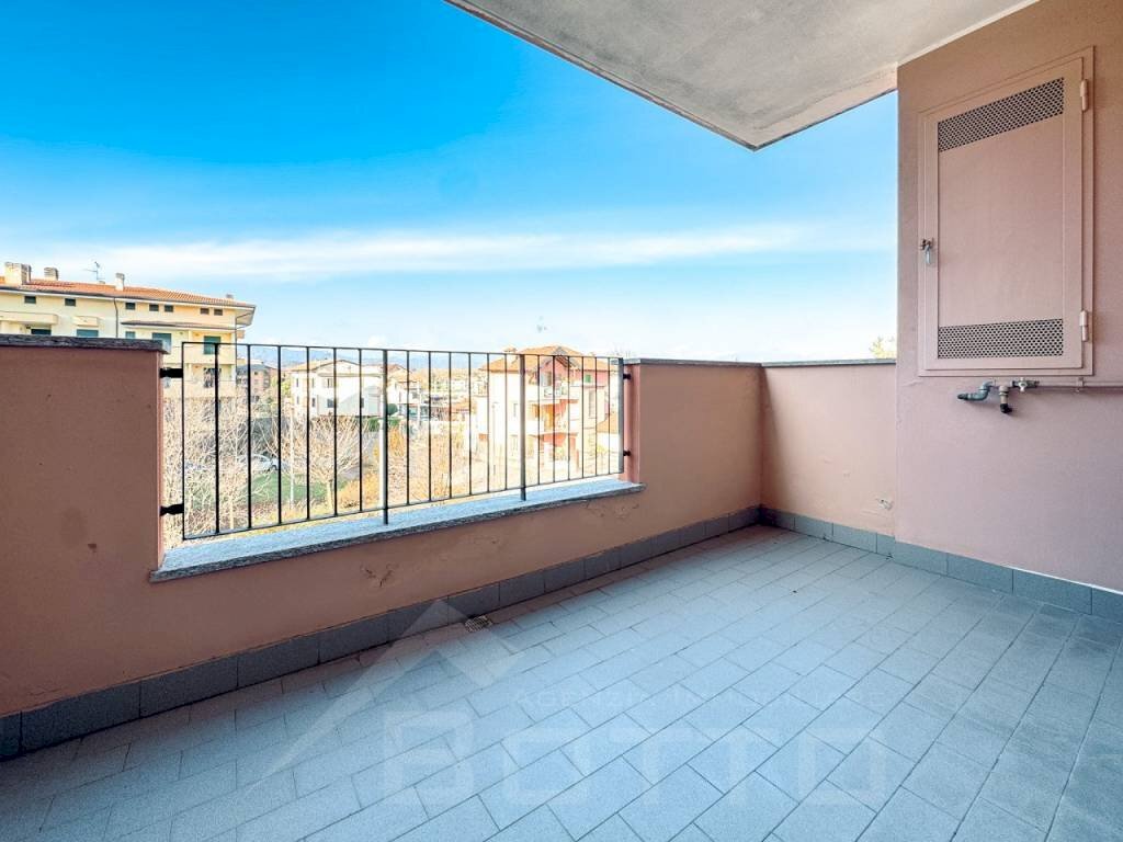 Terrazzo - Appartamento via CEREDO 18, Borgomanero - foto 3