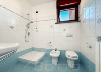 Bagno - One-room apartment via CEREDO 18, Borgomanero - photo 8