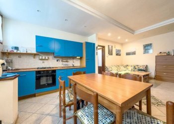 Cucina - Appartamento villaggio santa rita 25, Craveggia - foto 2