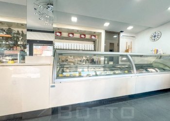 Interno non residenziale - Shop corso sempione 9, Borgomanero - photo 2