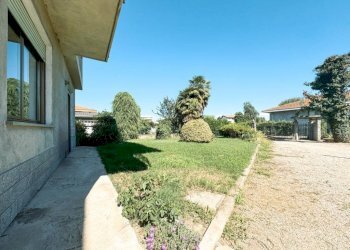 Giardino - Trilocale via Novara 188/a, Borgomanero - foto 26