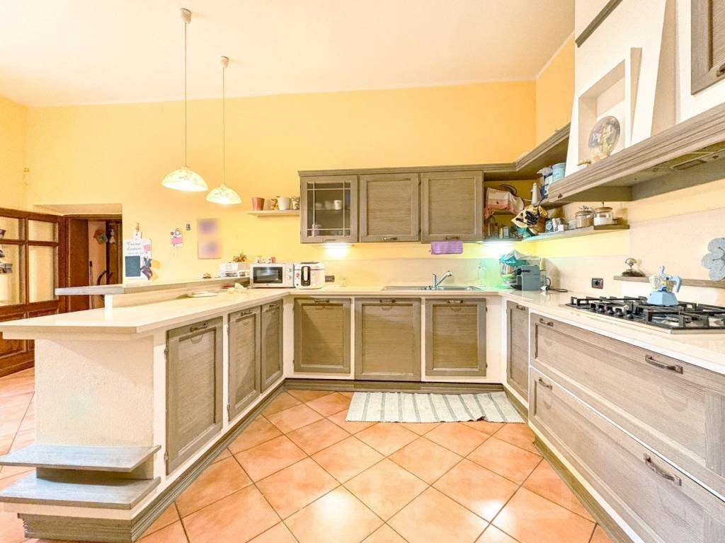 Cucina - Villa via opagliolo 20, San Maurizio d'Opaglio - foto 1