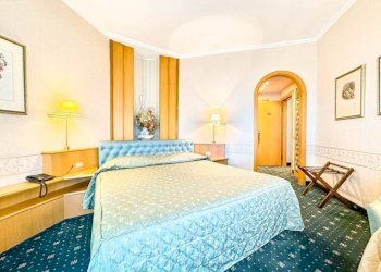 Camera da letto - Villa ---, Borgomanero - foto 23