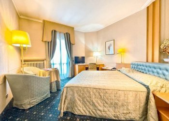 Camera da letto - Villa ---, Borgomanero - foto 25