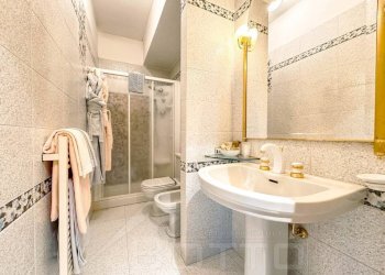 Bagno - Villa ---, Borgomanero - foto 32