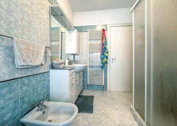 Bagno - Quadrilocale via Ceredo 27, Borgomanero - foto 12