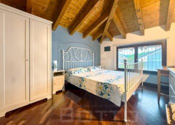Camera da letto - Quadrilocale via Ceredo 27, Borgomanero - foto 23