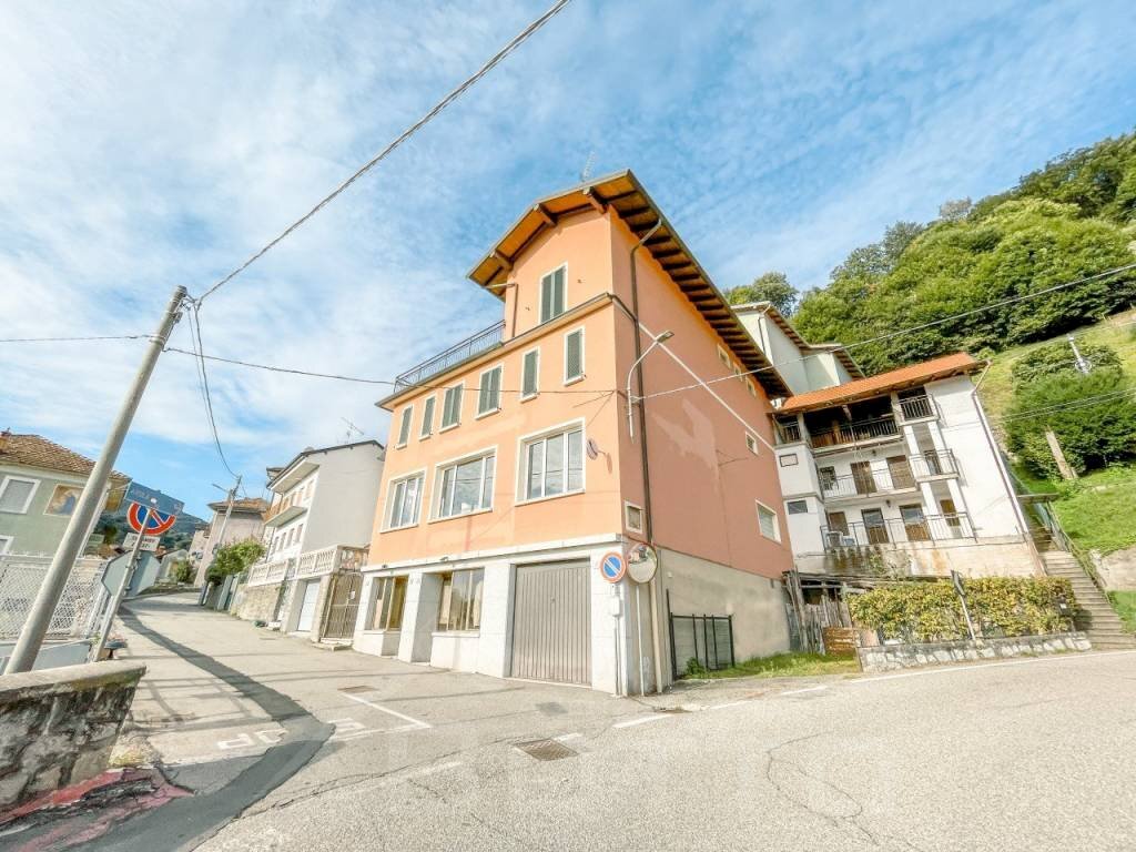 Facciata - Villa via omegna 13, Arola - photo 1