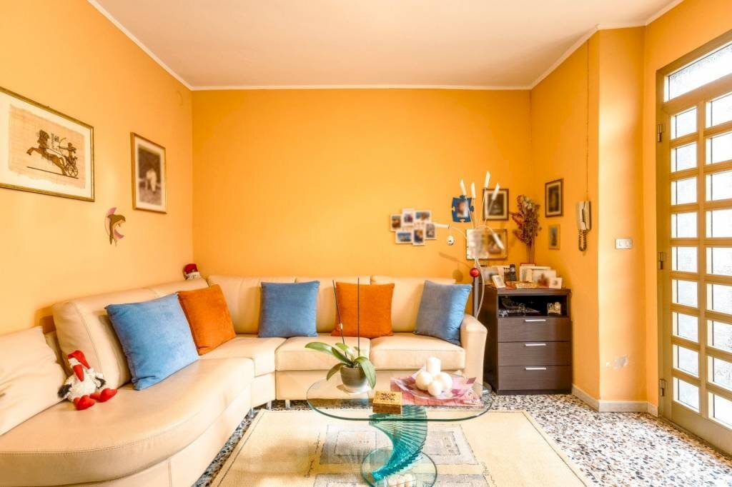 Salone - Villa via raveglia 56, San Maurizio d'Opaglio - foto 1