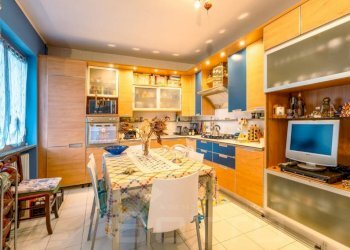 Cucina - Villa via raveglia 56, San Maurizio d'Opaglio - foto 12