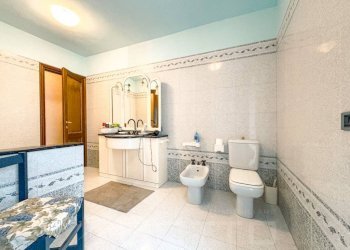 Bagno - Villa via regina villa 33, Gozzano - photo 11