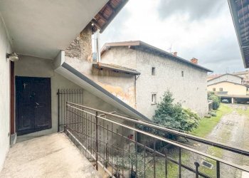 Balcone - Villa via regina villa 33, Gozzano - photo 17
