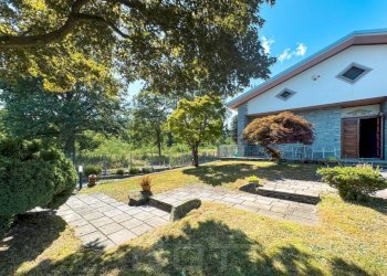 Giardino - Villa via insorte 46, Gozzano - foto 30