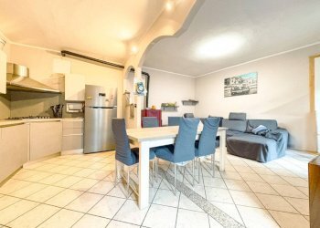 Salone - Three-room apartment via Dante 25, Gozzano - photo 1