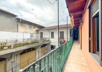 Balcone - Three-room apartment via Dante 25, Gozzano - photo 12