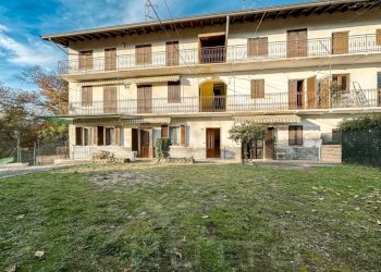 Facciata - Villa via Giuseppe Nobile 6, Gattico-Veruno - foto 1