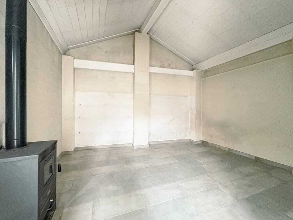 Interno non residenziale - Villa via magnana 4, Gozzano - photo 3