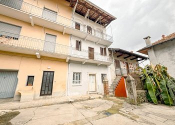 Facciata - Villa via magnana 4, Gozzano - photo 9