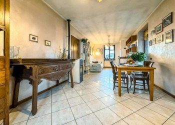 Salone - Villa via Cureggio 26, Borgomanero - foto 7