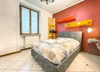 Camera da letto - Villa via Cureggio 26, Borgomanero - foto 15