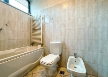 Bagno - Villa via Cureggio 26, Borgomanero - foto 18