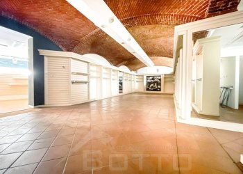 Interno non residenziale - Shop viale don minzoni 14, Borgomanero - photo 7