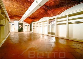 Interno non residenziale - Shop viale don minzoni 14, Borgomanero - photo 9