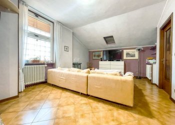 Salone - Villa Viao Oioli 27, Gattico-Veruno - foto 6