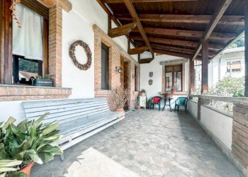 Veranda - Villa via b.buozzi 12, Coggiola - photo 24