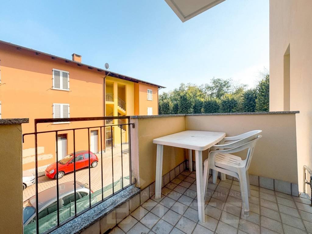 Terrazzo - Two-room apartment via pio x 9, Borgomanero - photo 2