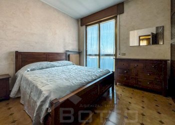 Camera da letto - Villa via bescapè 26, Borgomanero - photo 18