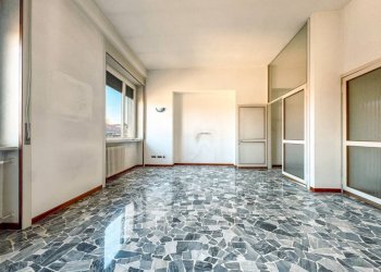 Cucina - Three-room apartment corso sempione 27, Borgomanero - photo 4