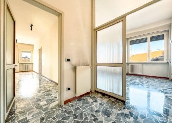Ingresso - Trilocale corso sempione 27, Borgomanero - foto 5