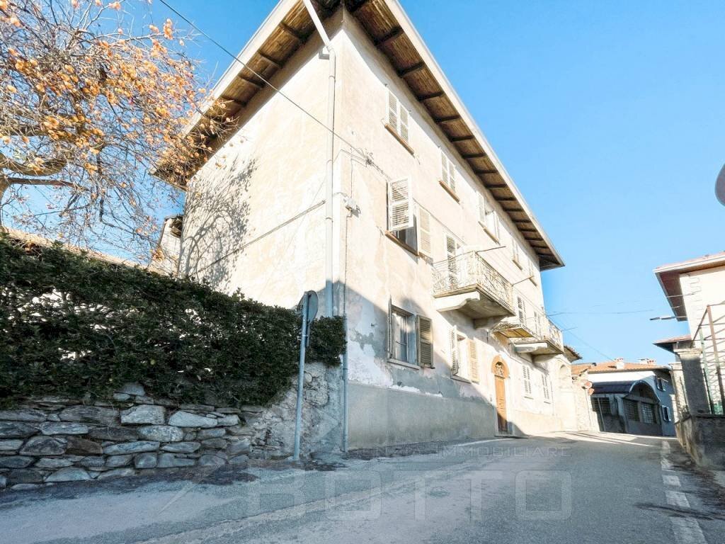Facciata - Villa via c. soldi 17, Pogno - foto 1