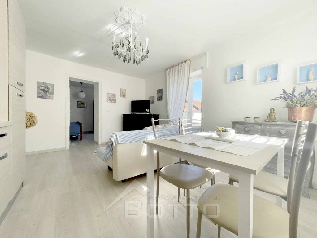 Salone - Villa via per auzate 9, Soriso - foto 2