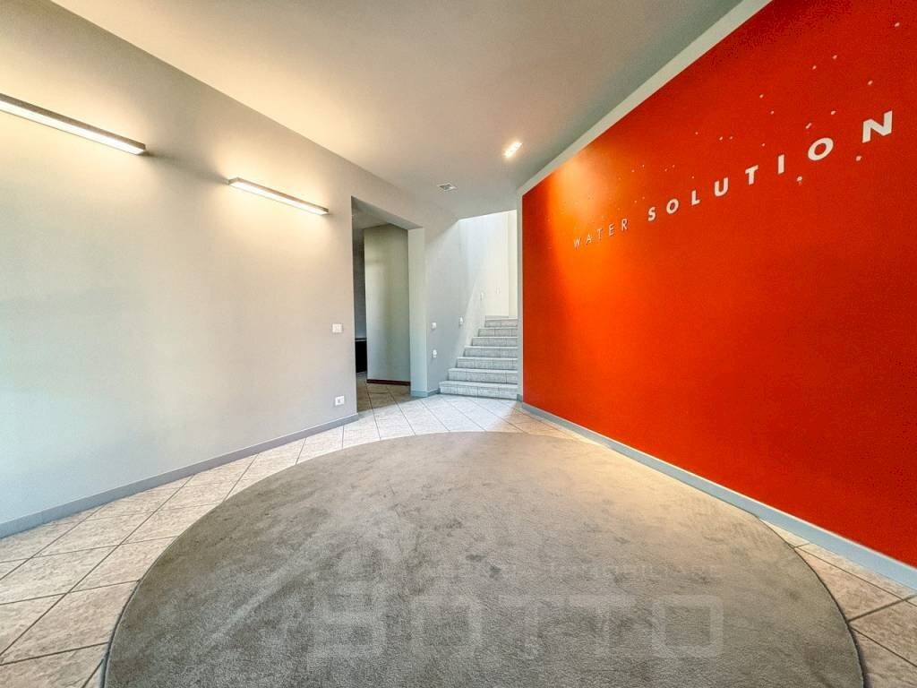 Interno palazzo - Capannone via per novara 30, Gozzano - foto 3