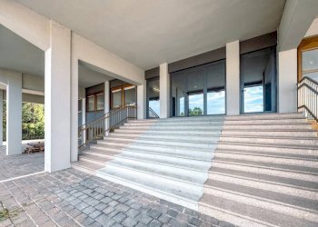 Interno palazzo - Capannone via per novara 30, Gozzano - foto 2