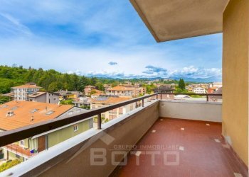 Terrazzo - Appartamento via 4 Novembre 17, Borgomanero - foto 2