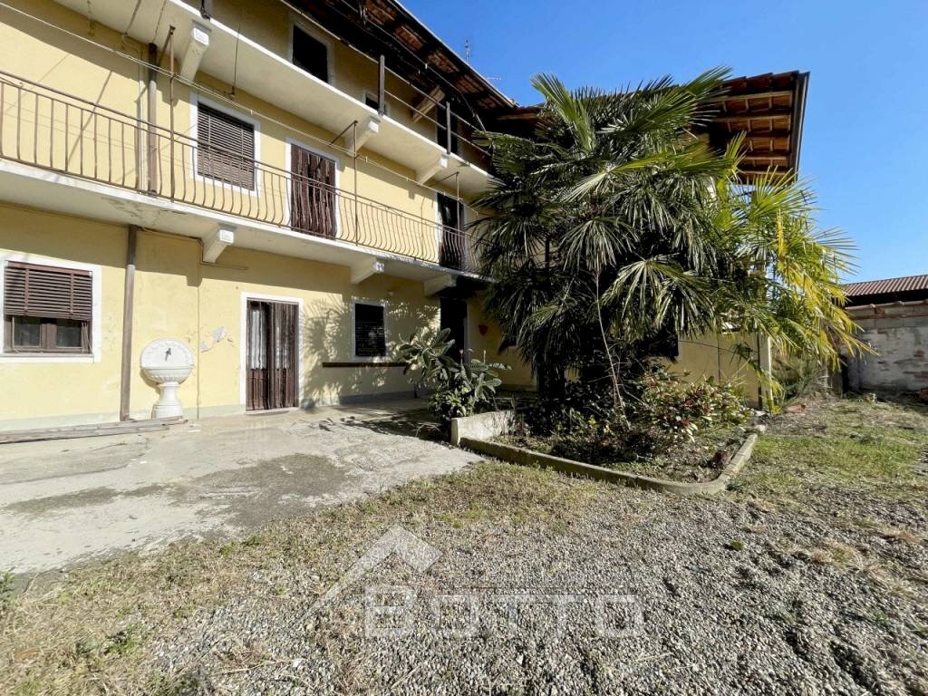 Cortile interno - Villa don bosco 6, Bogogno - photo 1