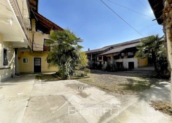 Cortile interno - Villa don bosco 6, Bogogno - foto 8