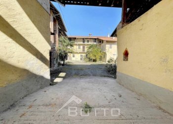 Cortile interno - Villa don bosco 6, Bogogno - foto 14