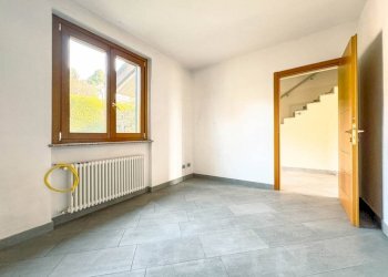 Camera da letto - Villa via moroni 37, Besozzo - photo 12