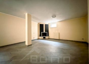 Stanza non arredata - Villa via moroni 37, Besozzo - photo 39