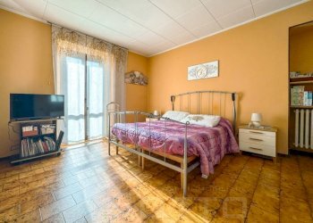 Camera da letto - Villa via Gentile 40, Gozzano - photo 12