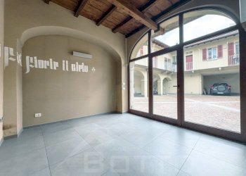 Interno non residenziale - Shop via prevosto felice piana 33, Borgomanero - photo 7